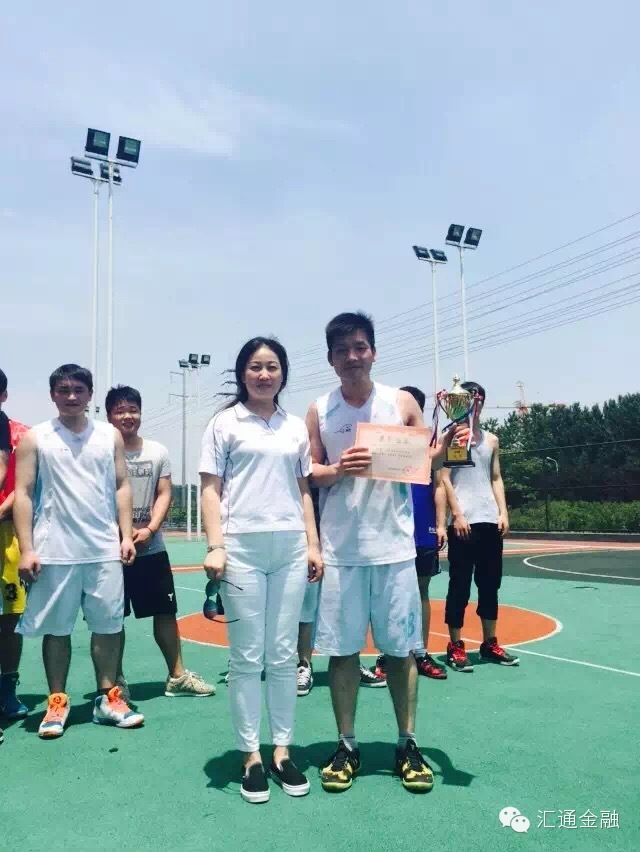 熱烈祝賀交行賬分3V3籃球對抗賽圓滿(mǎn)落幕